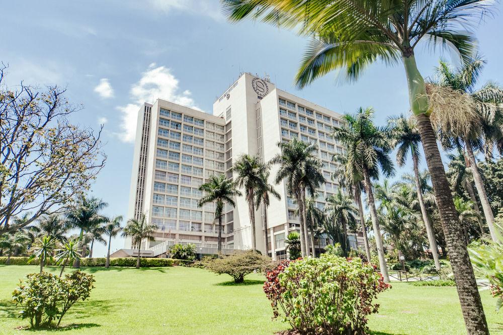 Sheraton Kampala Hotel Esterno foto