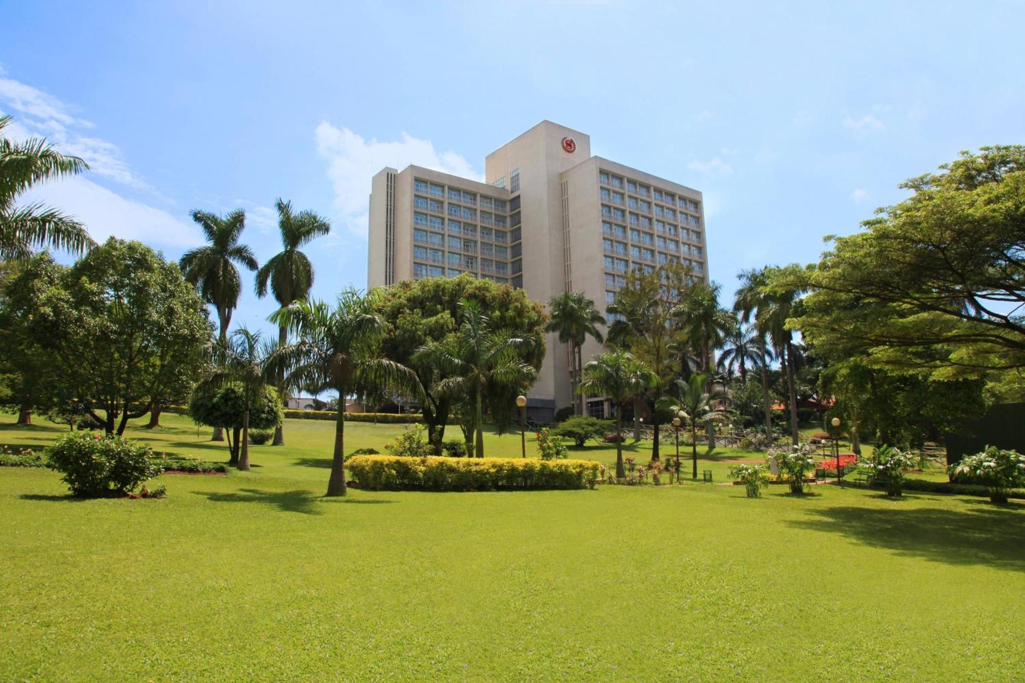 Sheraton Kampala Hotel Esterno foto